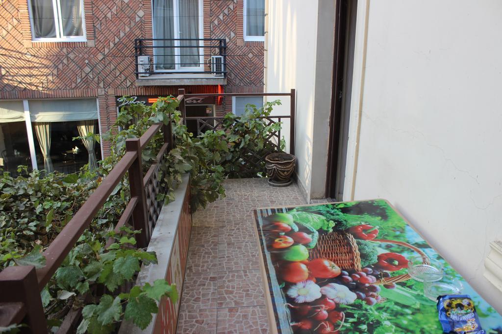 Hotel Lions Tiflis Dış mekan fotoğraf