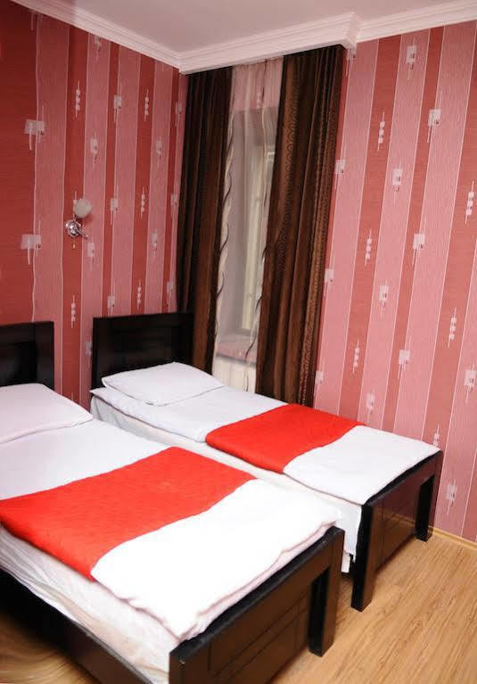 Hotel Lions Tiflis Dış mekan fotoğraf