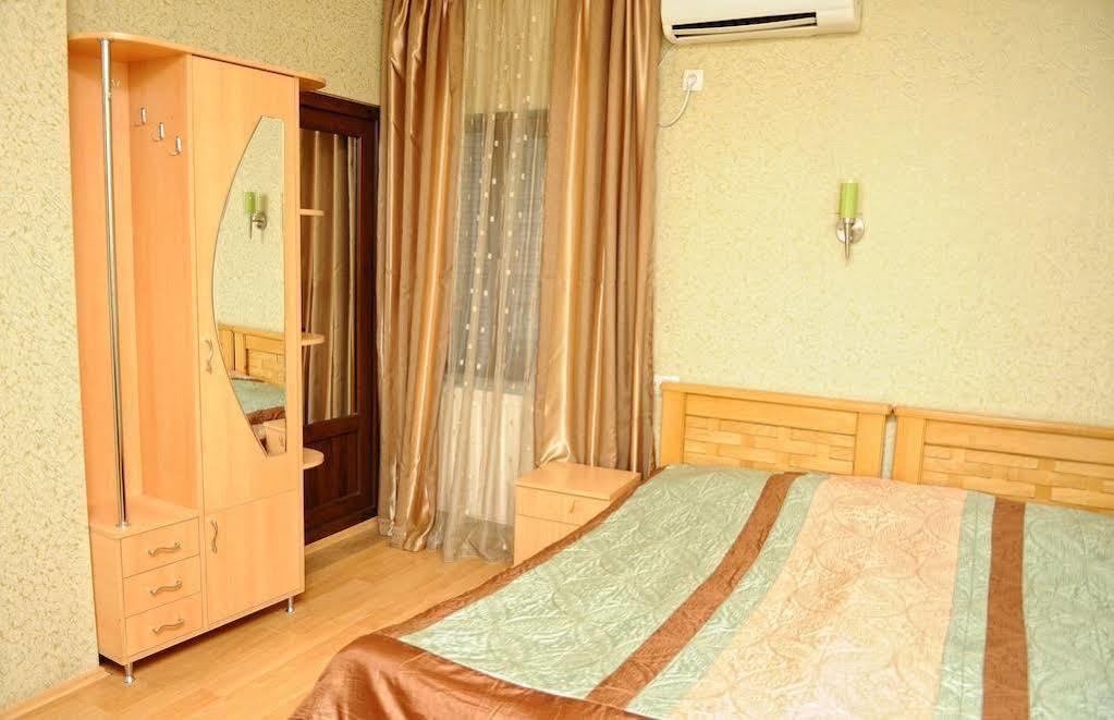Hotel Lions Tiflis Dış mekan fotoğraf