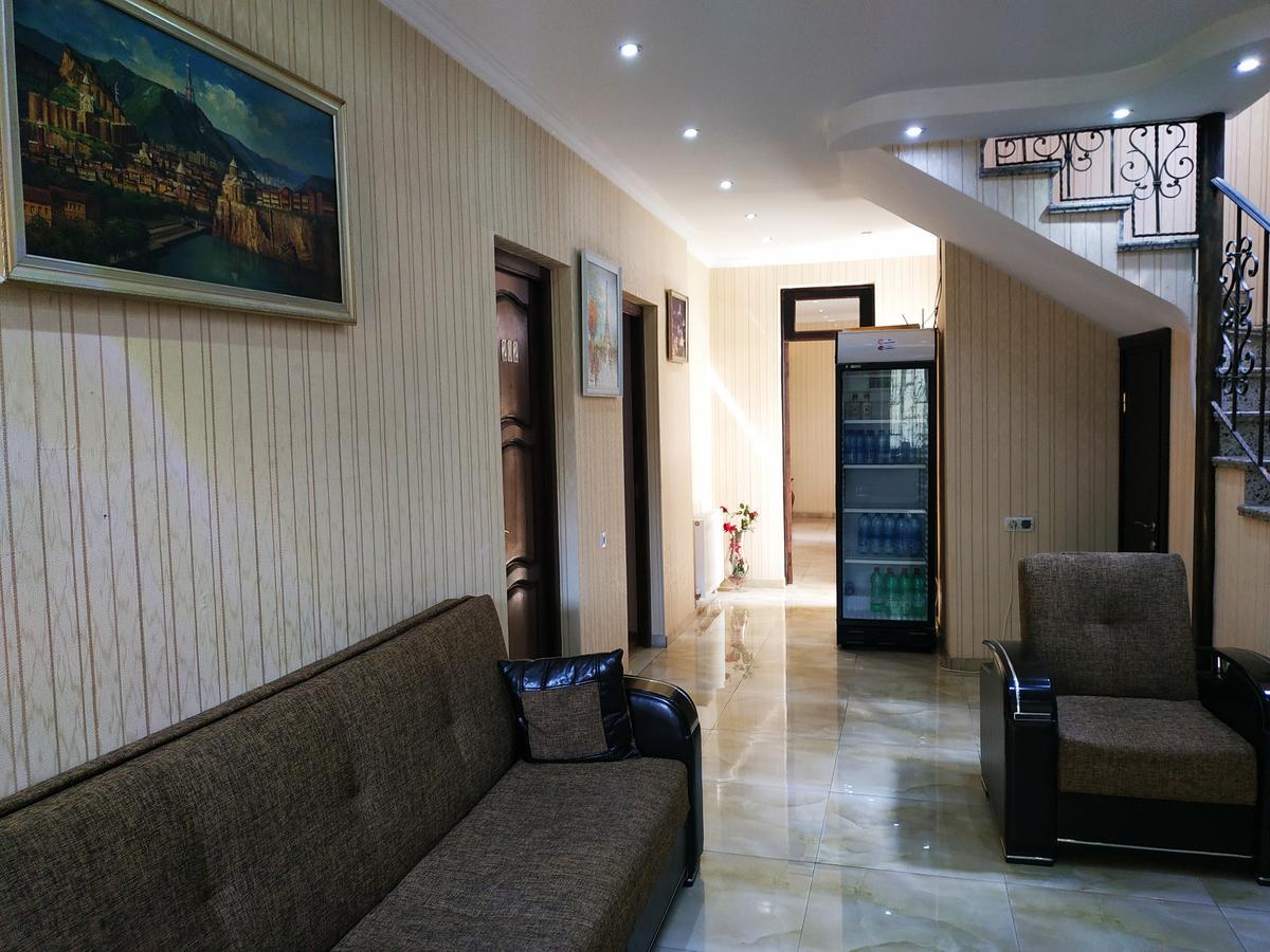 Hotel Lions Tiflis Dış mekan fotoğraf