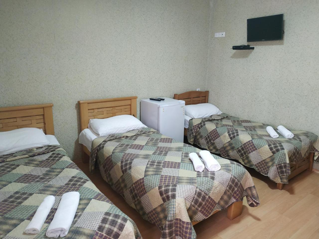 Hotel Lions Tiflis Oda fotoğraf