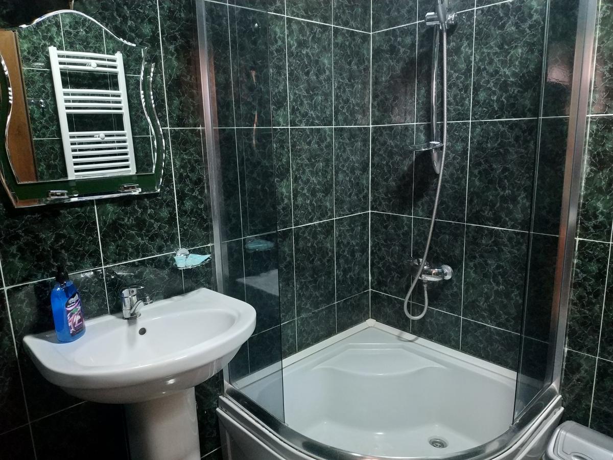 Hotel Lions Tiflis Dış mekan fotoğraf